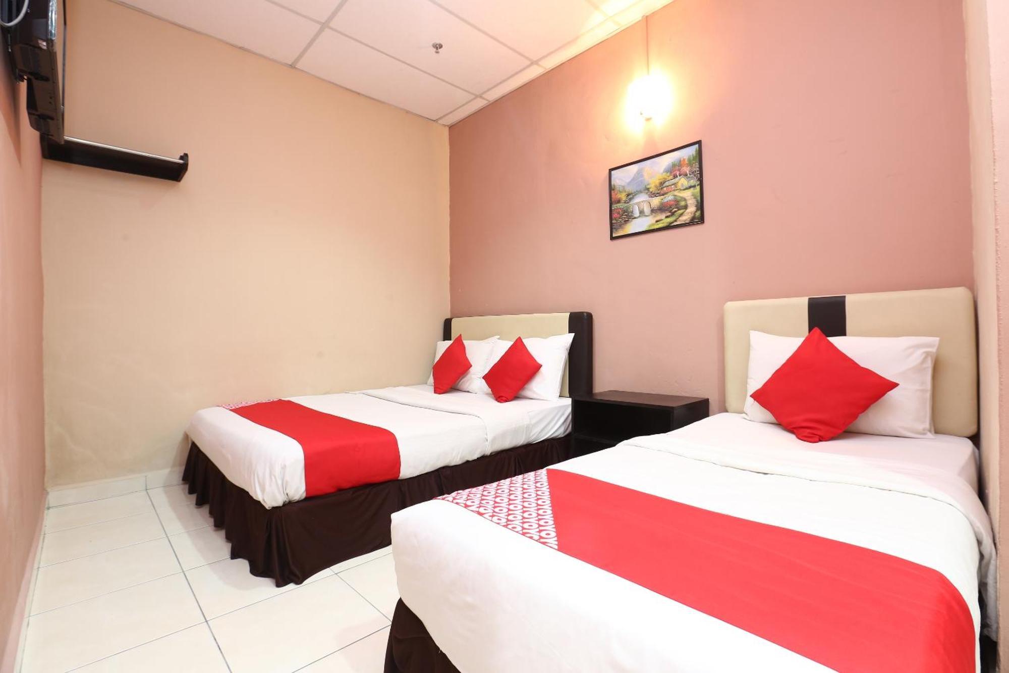 โอโย 89588 เดสตินี ริเวอร์ไซด์ โฮเต็ล Hotel โกตาบารู ภายนอก รูปภาพ