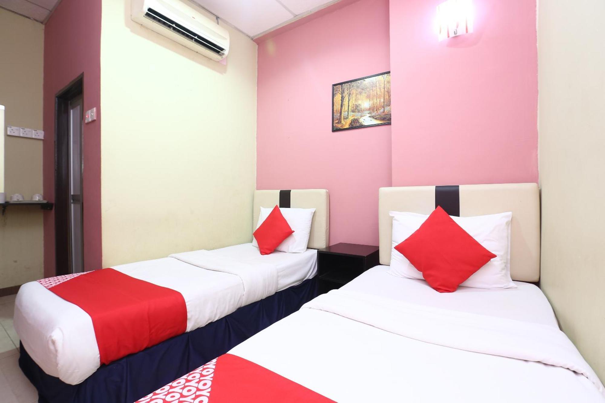 โอโย 89588 เดสตินี ริเวอร์ไซด์ โฮเต็ล Hotel โกตาบารู ภายนอก รูปภาพ