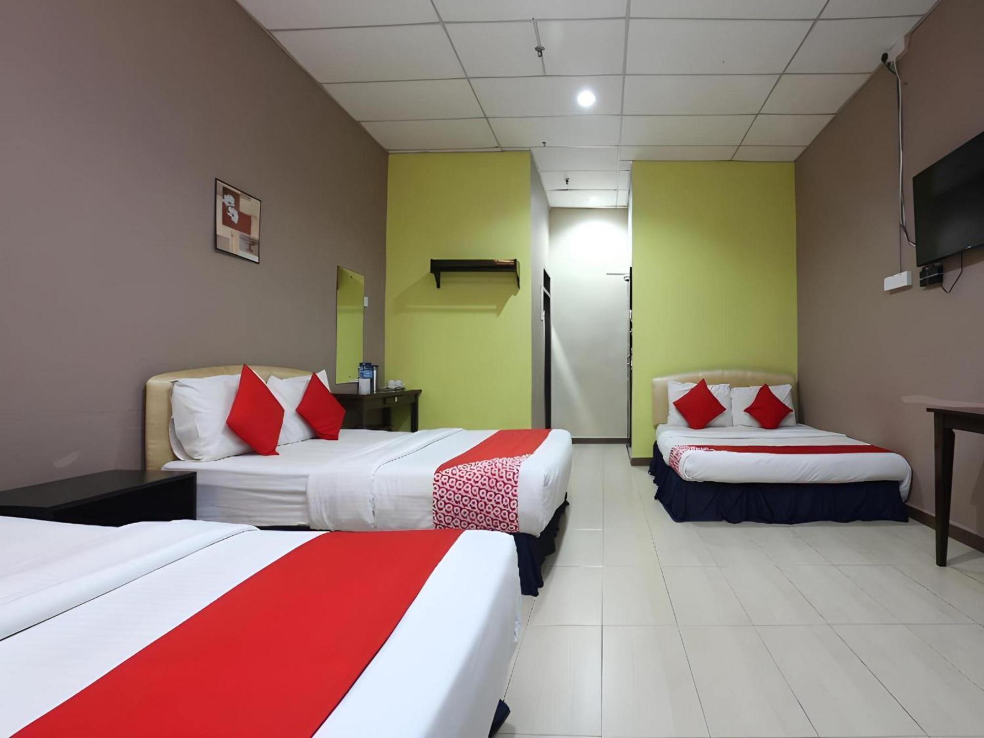 โอโย 89588 เดสตินี ริเวอร์ไซด์ โฮเต็ล Hotel โกตาบารู ภายนอก รูปภาพ