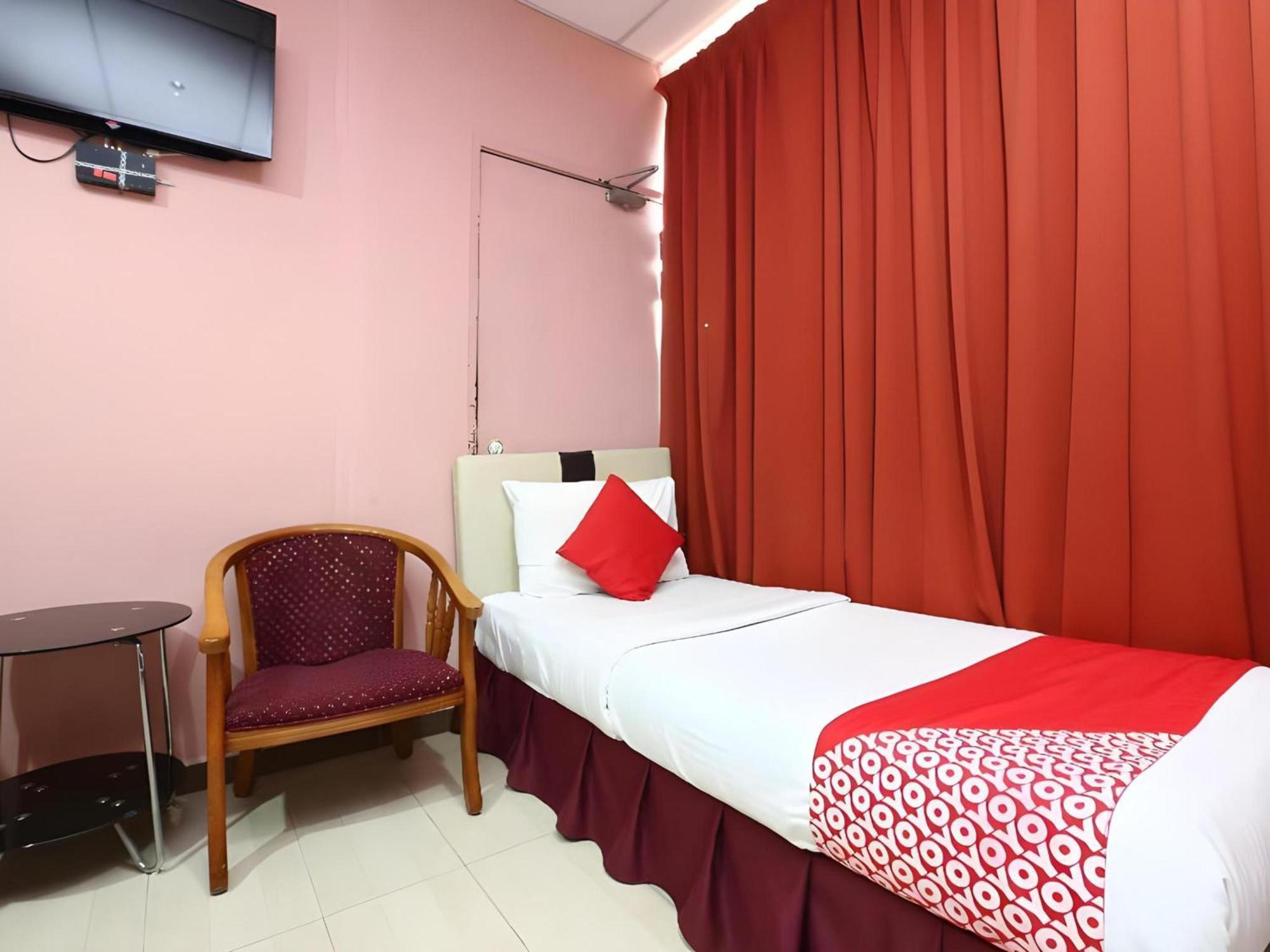 โอโย 89588 เดสตินี ริเวอร์ไซด์ โฮเต็ล Hotel โกตาบารู ภายนอก รูปภาพ