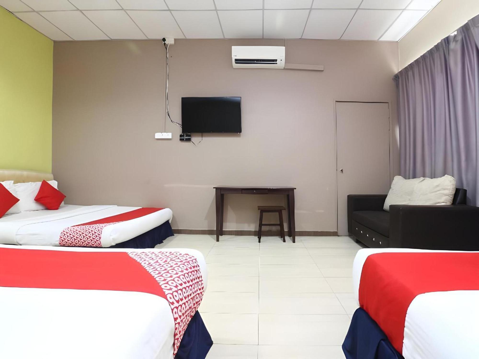 โอโย 89588 เดสตินี ริเวอร์ไซด์ โฮเต็ล Hotel โกตาบารู ภายนอก รูปภาพ