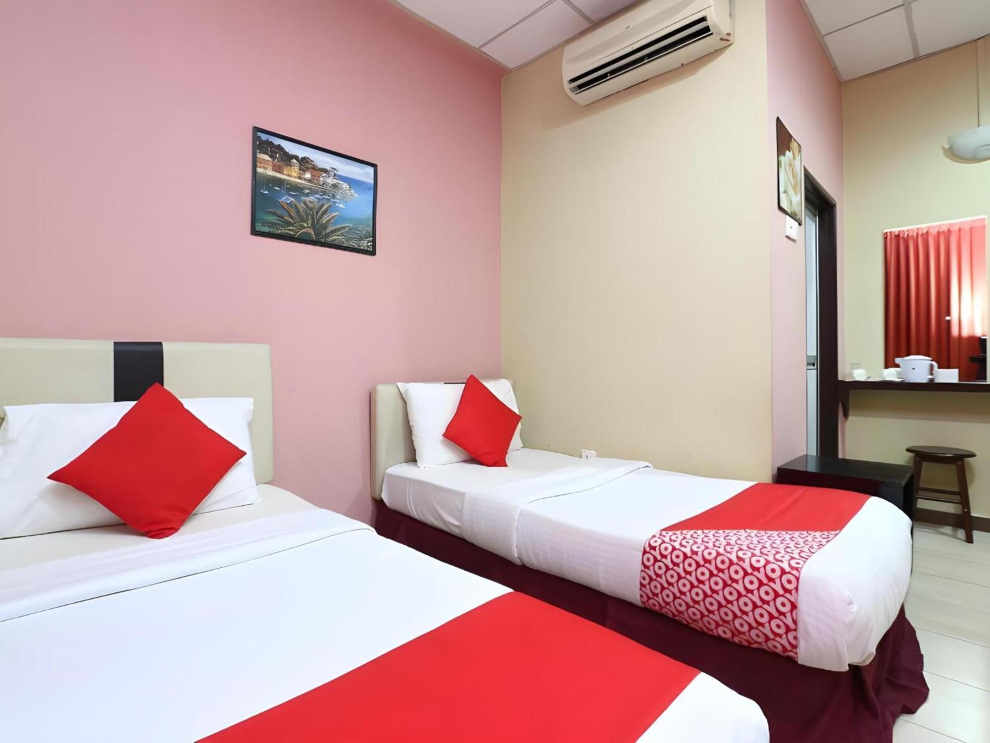 โอโย 89588 เดสตินี ริเวอร์ไซด์ โฮเต็ล Hotel โกตาบารู ภายนอก รูปภาพ