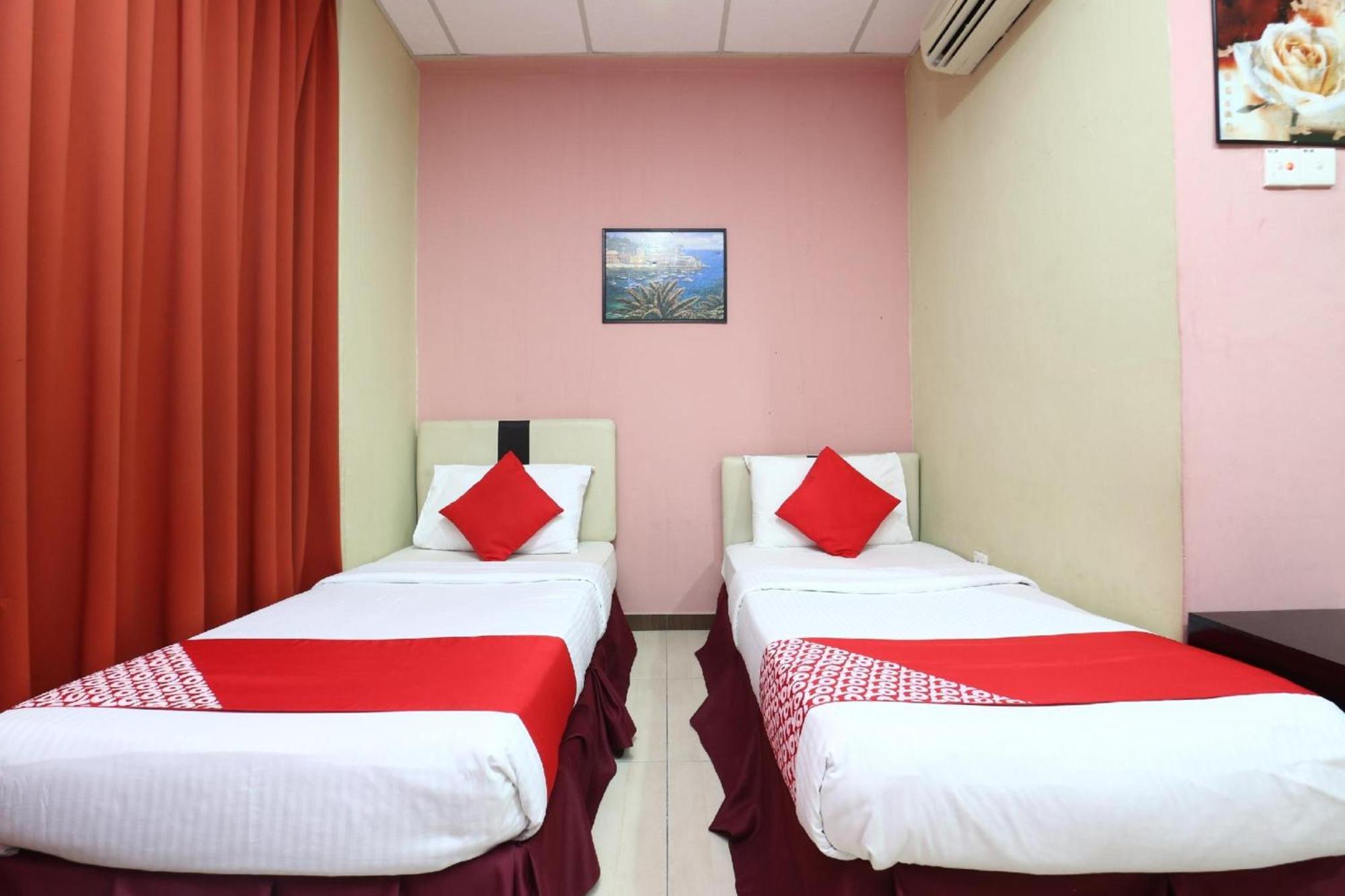 โอโย 89588 เดสตินี ริเวอร์ไซด์ โฮเต็ล Hotel โกตาบารู ภายนอก รูปภาพ