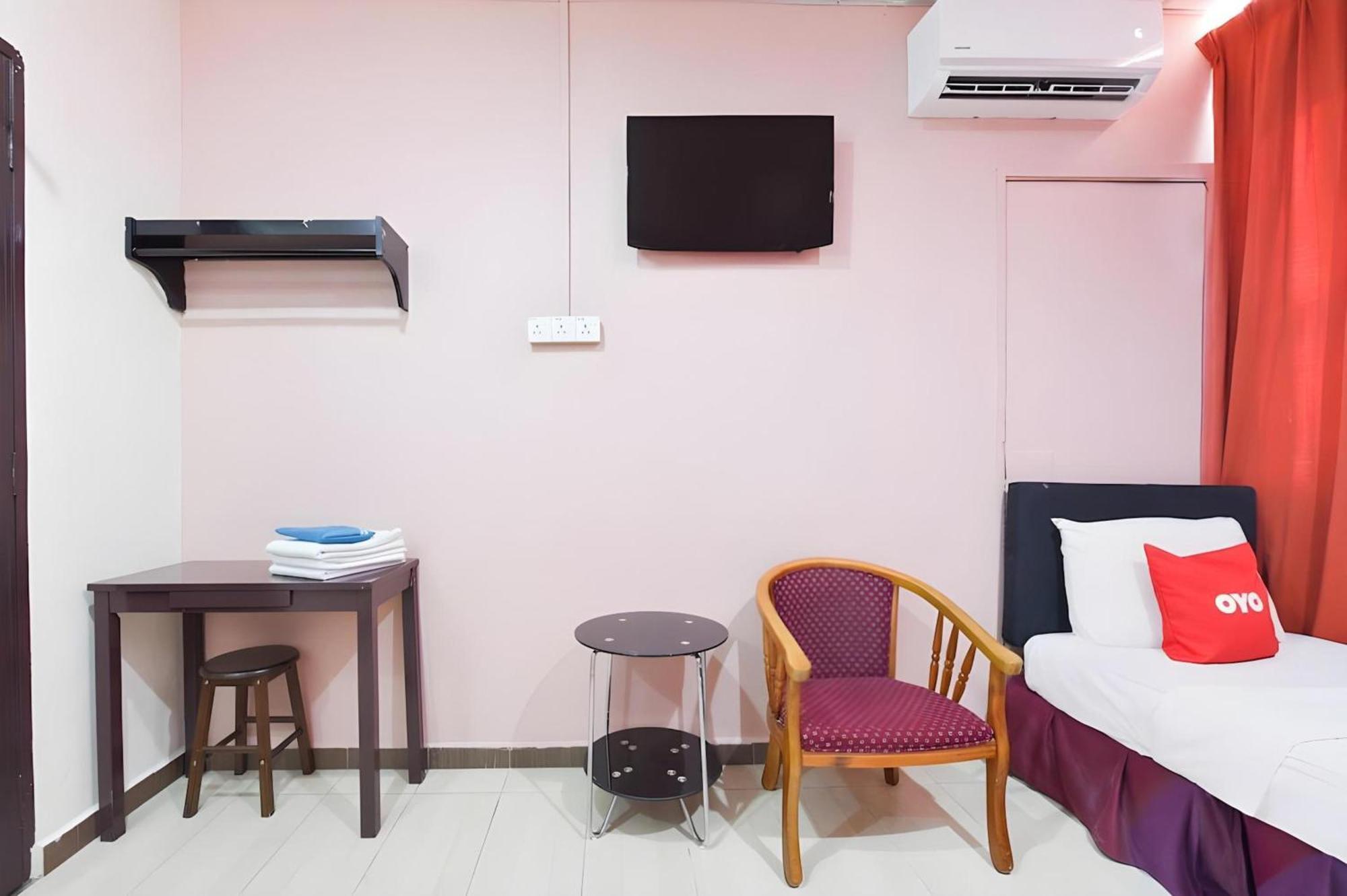 โอโย 89588 เดสตินี ริเวอร์ไซด์ โฮเต็ล Hotel โกตาบารู ภายนอก รูปภาพ