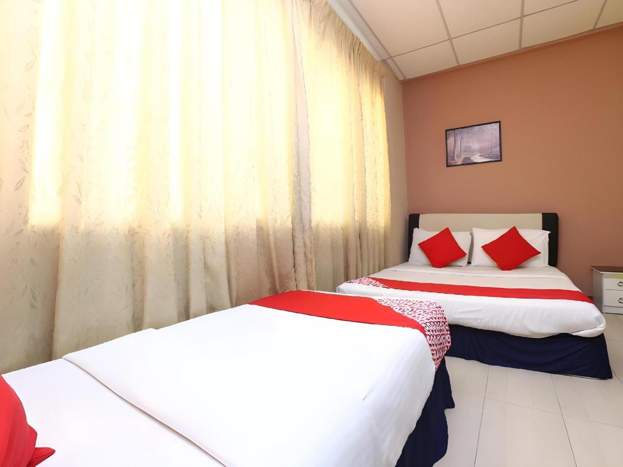 โอโย 89588 เดสตินี ริเวอร์ไซด์ โฮเต็ล Hotel โกตาบารู ภายนอก รูปภาพ