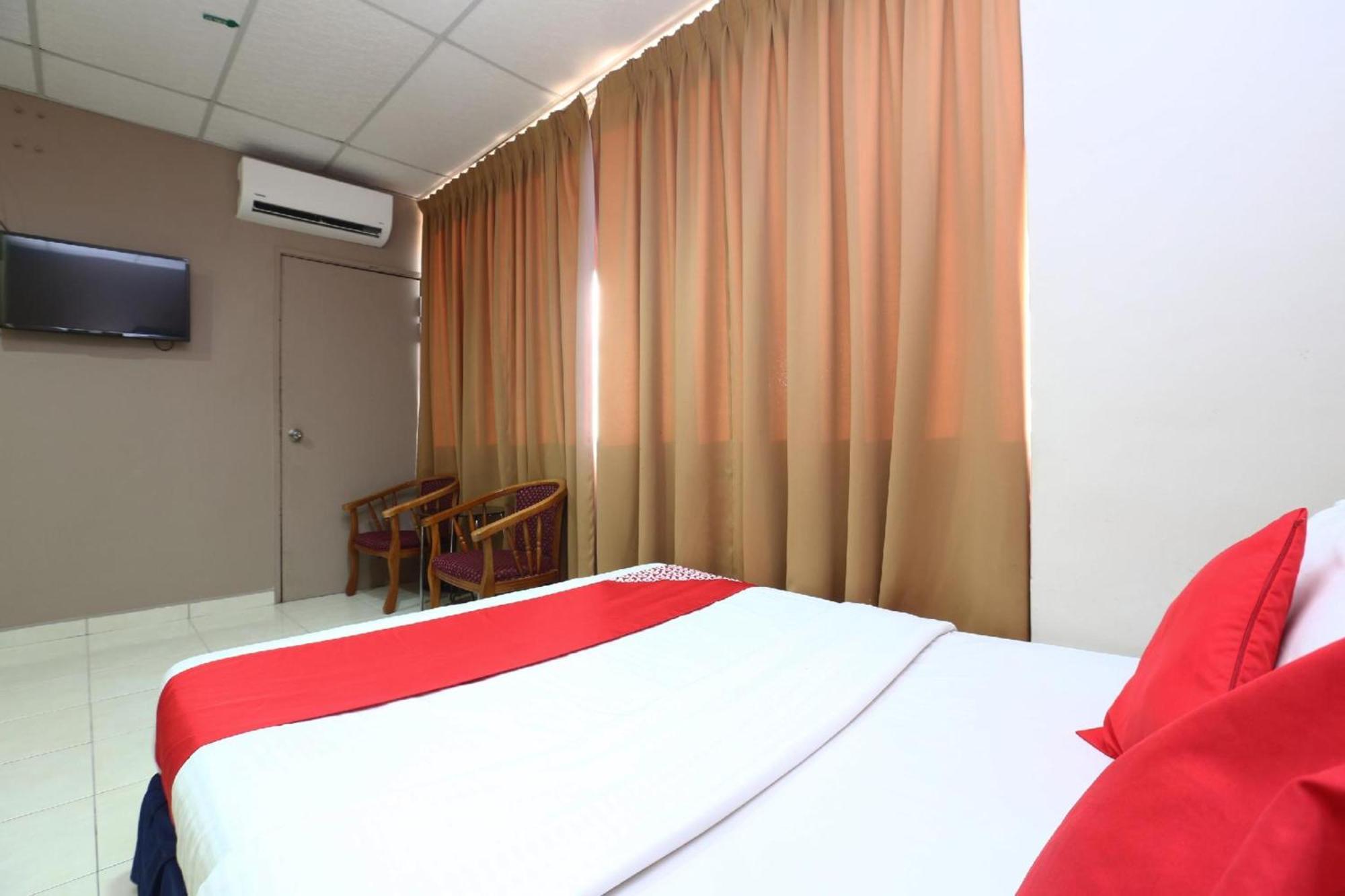 โอโย 89588 เดสตินี ริเวอร์ไซด์ โฮเต็ล Hotel โกตาบารู ภายนอก รูปภาพ