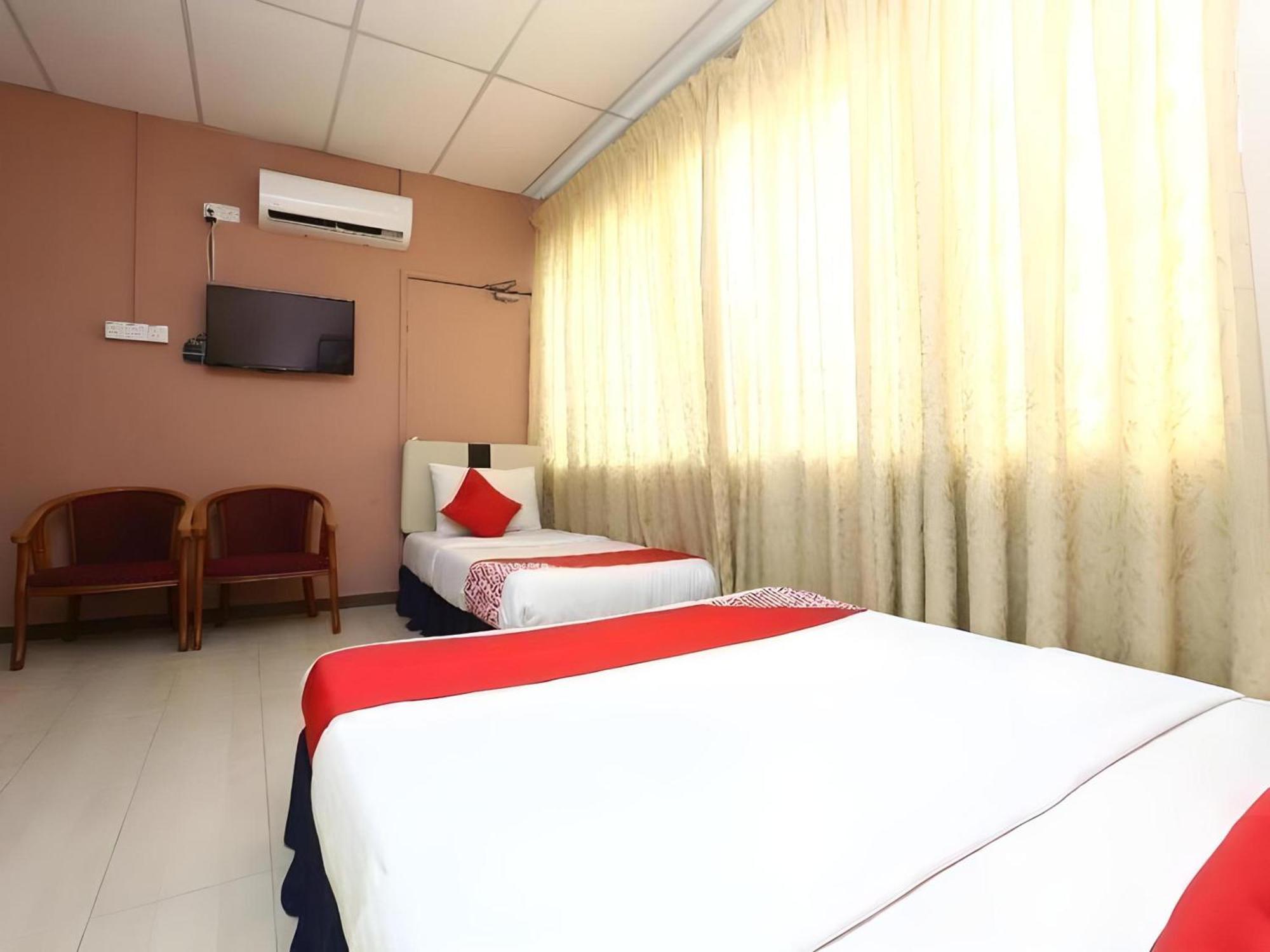 โอโย 89588 เดสตินี ริเวอร์ไซด์ โฮเต็ล Hotel โกตาบารู ภายนอก รูปภาพ