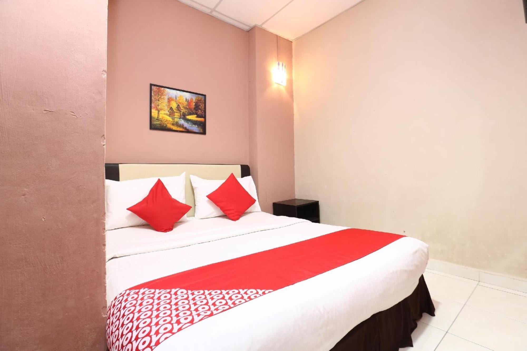 โอโย 89588 เดสตินี ริเวอร์ไซด์ โฮเต็ล Hotel โกตาบารู ภายนอก รูปภาพ